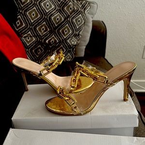 Gold heels , Size- US-8.5 EU-39 UK-6.5